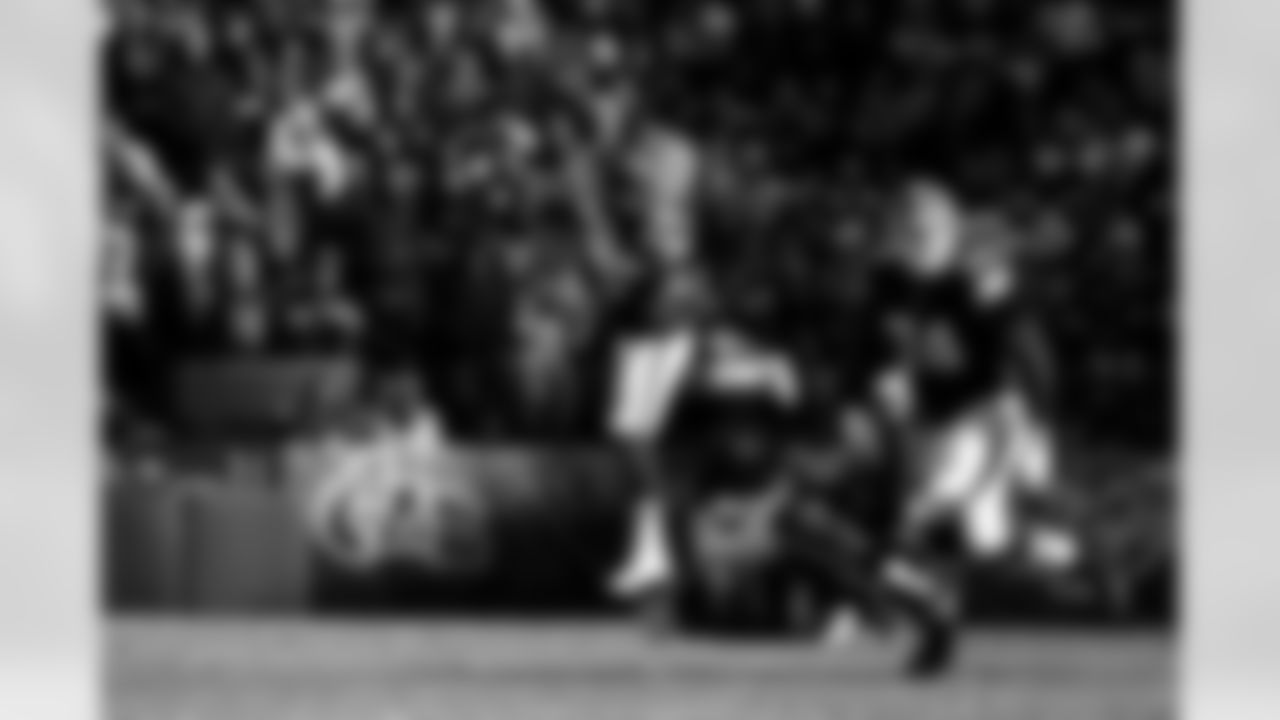 Running back Trayveon Williams (38) during a NFL football game between the Buffalo Bills and Cleveland Browns on December 21, 2025 at Huntington Bank Field.