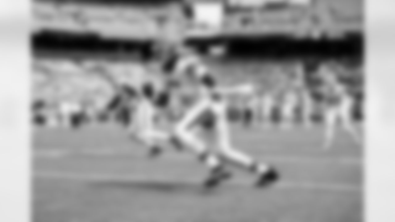 Defensive end Alex Wright (91) before a preseason NFL football game between the Los Angeles Rams and Cleveland Browns on August 23, 2025 at Huntington Bank Field.