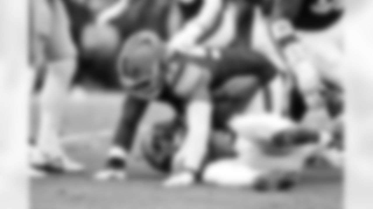 Defensive tackle Shelby Harris (93) during a NFL football game between the San Francisco 49ers and Cleveland Browns on November 30, 2025 at Huntington Bank Field.