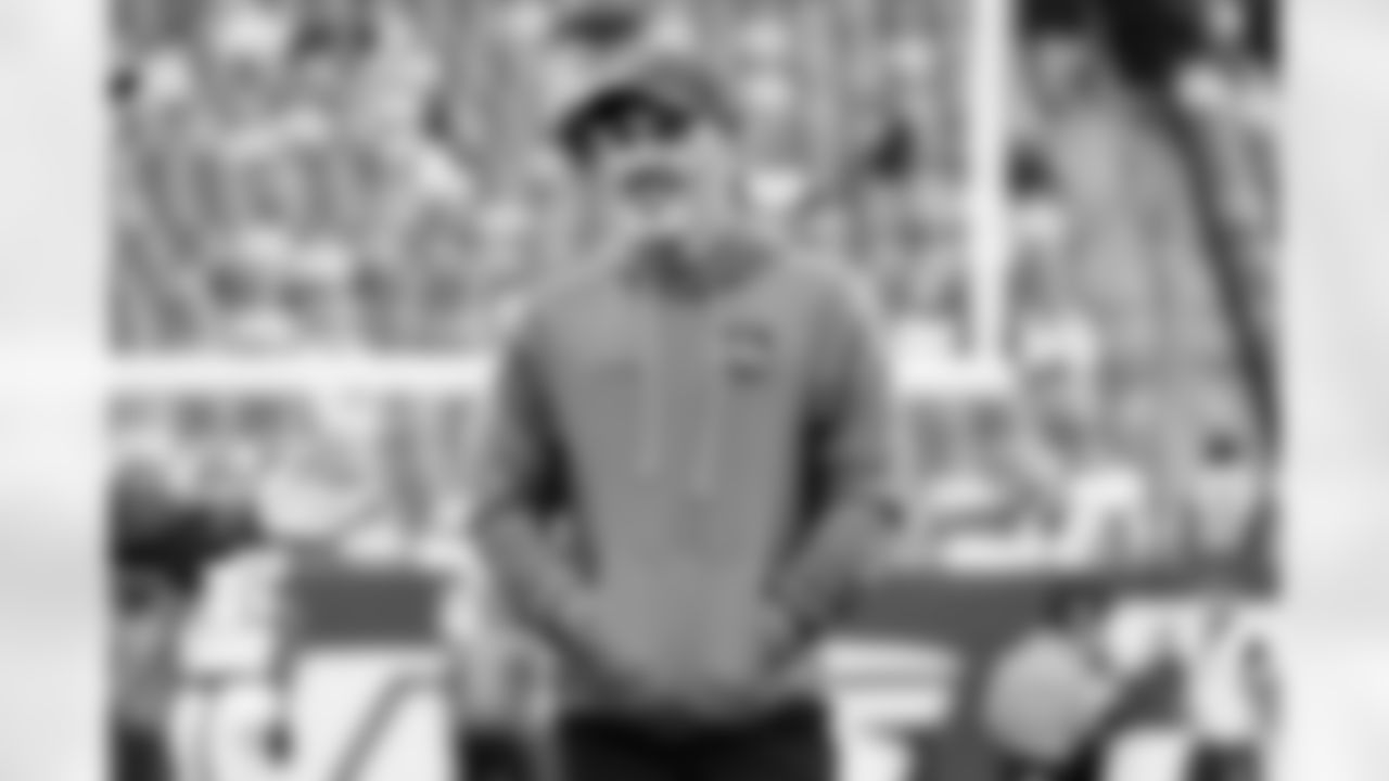 Head Coach Kevin Stefanski before a NFL football game between the Cleveland Browns and New York Jets on November 9, 2025 at MetLife Stadium.