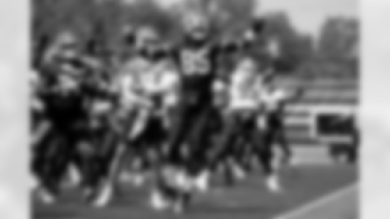 Tight end David Njoku (85) during the second day of mandatory minicamp at CrossCountry Mortgage Campus on June 11, 2025.