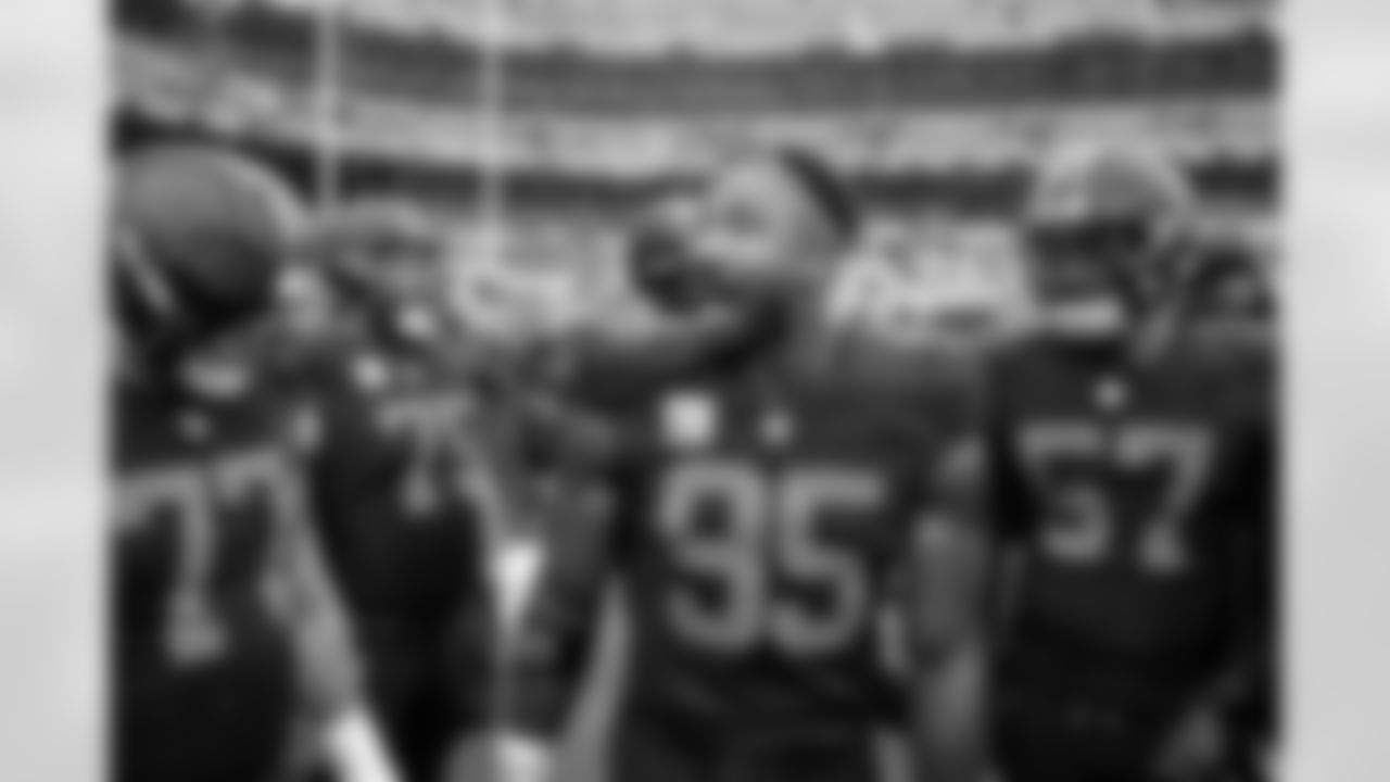 Defensive end Myles Garrett (95) before a NFL football game between the Miami Dolphins and Cleveland Browns on October 19, 2025 at Huntington Bank Field.