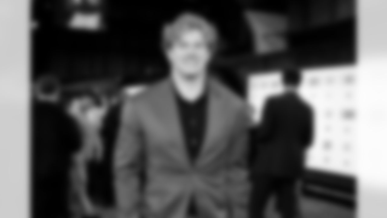 Linebacker Carson Schwesinger (49) on the red carpet before the 2026 NFL Honors at the Palace of Fine Arts in San Francisco on February 5, 2026.