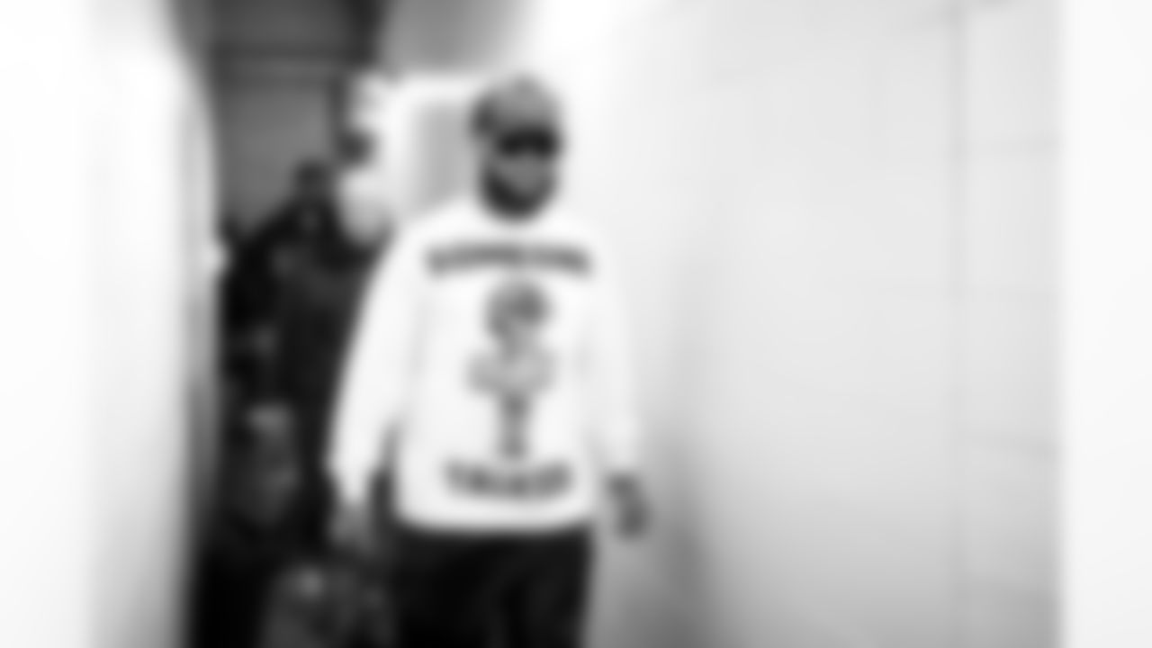 Linebacker Easton Mascarenas-Arnold (42) before a NFL football game between the Cleveland Browns and Chicago Bears on December 14, 2025 at Soldier Field.