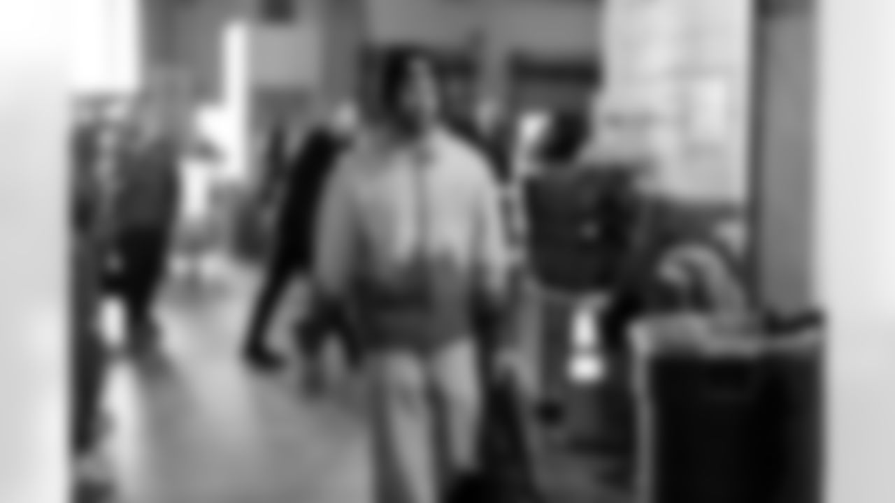 Wide receiver Gage Larvadain (84) before a NFL football game between the Cleveland Browns and New York Jets on November 9, 2025 at MetLife Stadium.