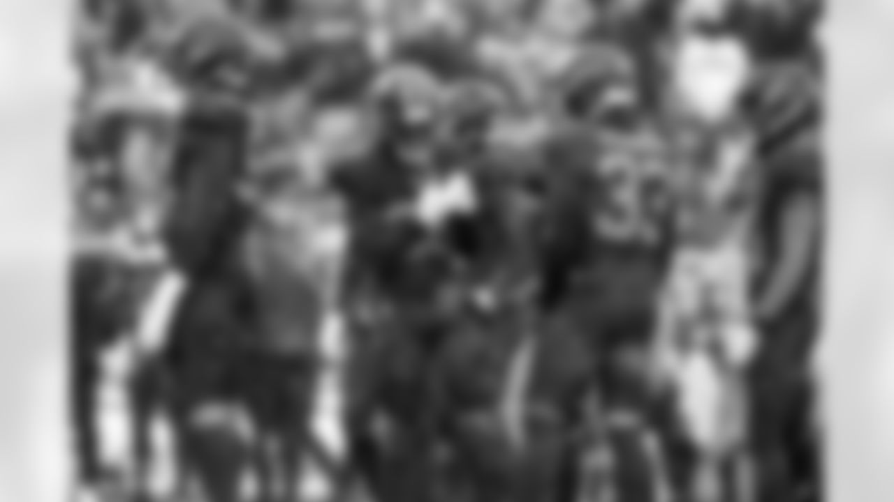 Cornerback Myles Harden (26) during a NFL football game between the Tennessee Titans and Cleveland Browns on December 7, 2025 at Huntington Bank Field.