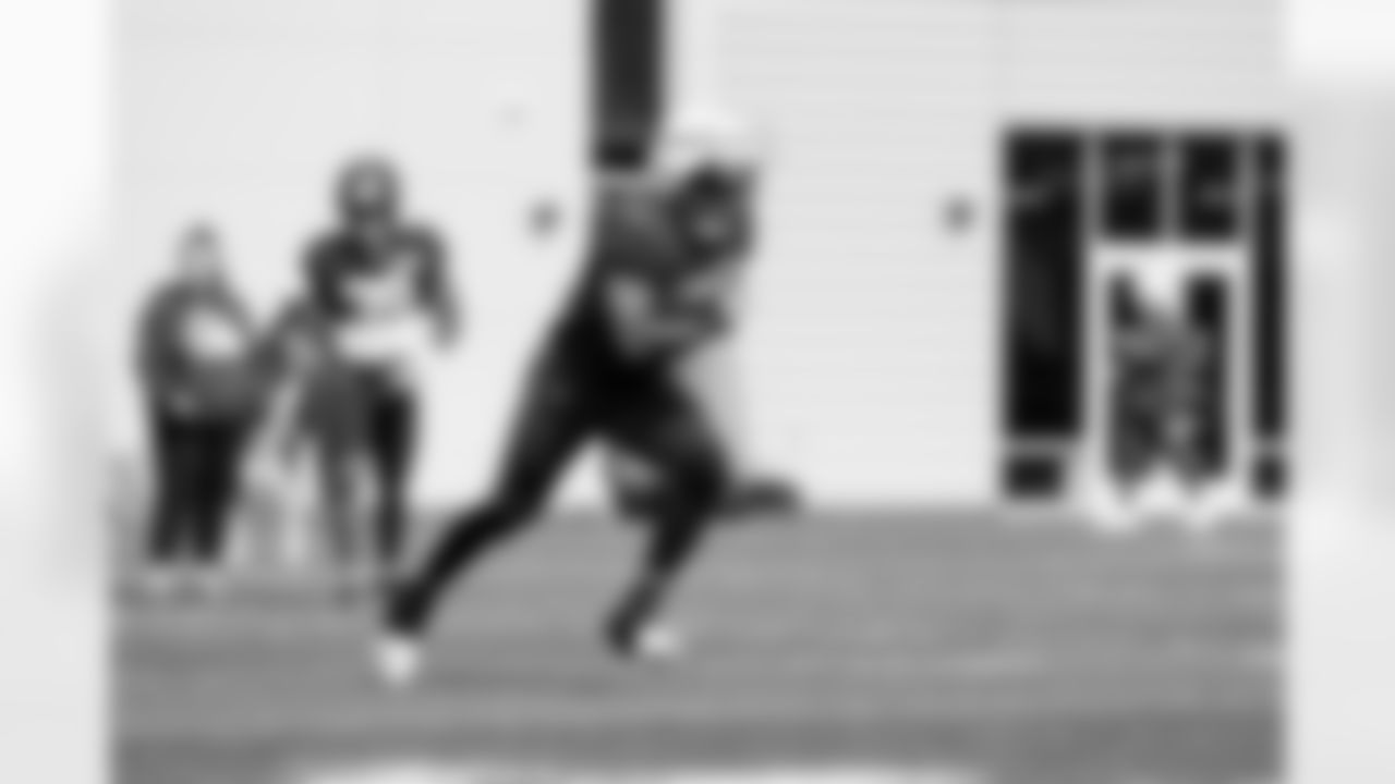 Running back Raheim Sanders (35) during practice at CrossCountry Mortgage Campus on October 15, 2025.