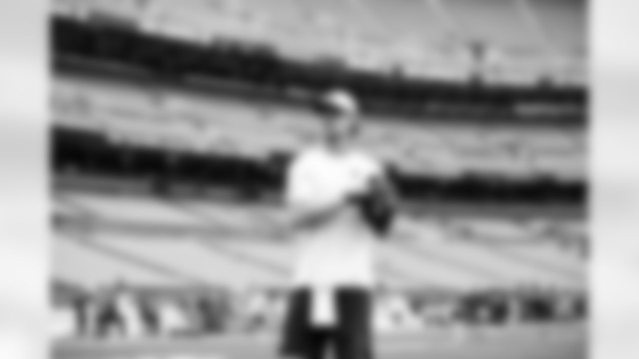 Quarterback Kenny Pickett (8) before a preseason NFL football game between the Los Angeles Rams and Cleveland Browns on August 23, 2025 at Huntington Bank Field.