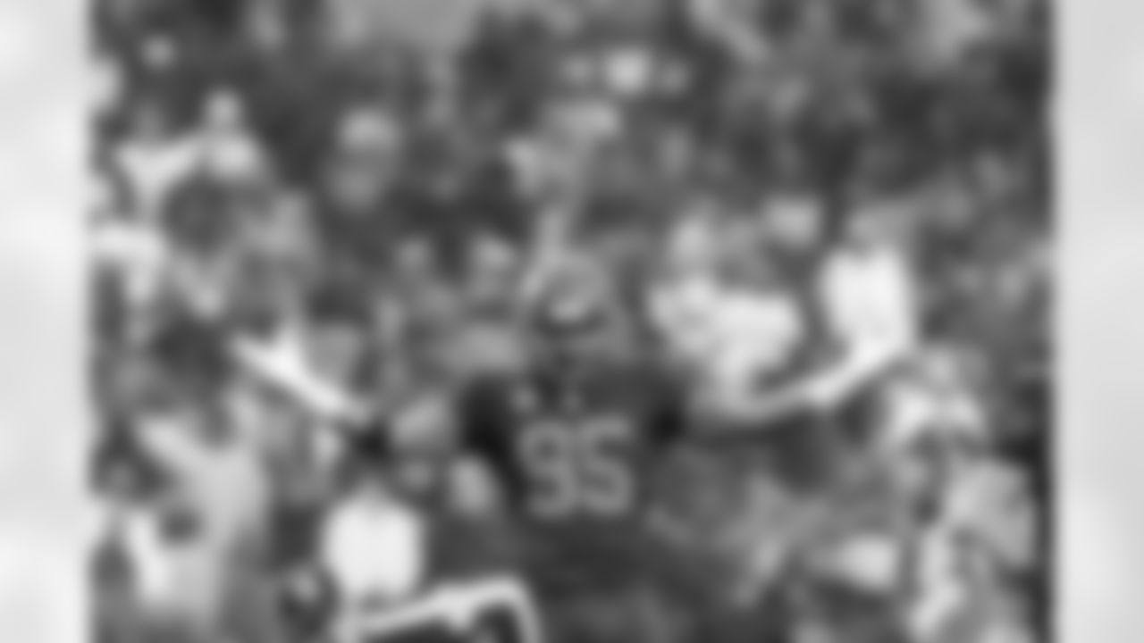 Defensive end Myles Garrett (95) during a NFL football game between the Tennessee Titans and Cleveland Browns on December 7, 2025 at Huntington Bank Field. The Browns lost 29-31.