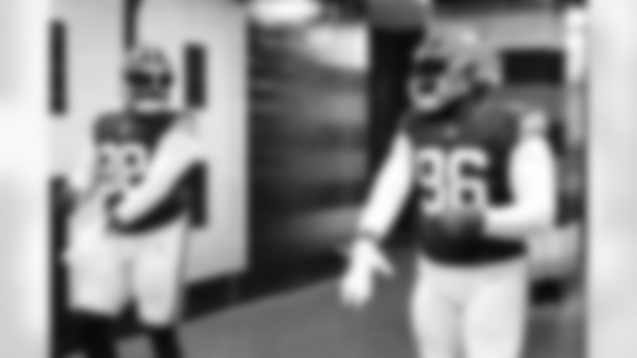 Defensive tackle Maliek Collins (96) before a NFL football game between the San Francisco 49ers and Cleveland Browns on November 30, 2025 at Huntington Bank Field.