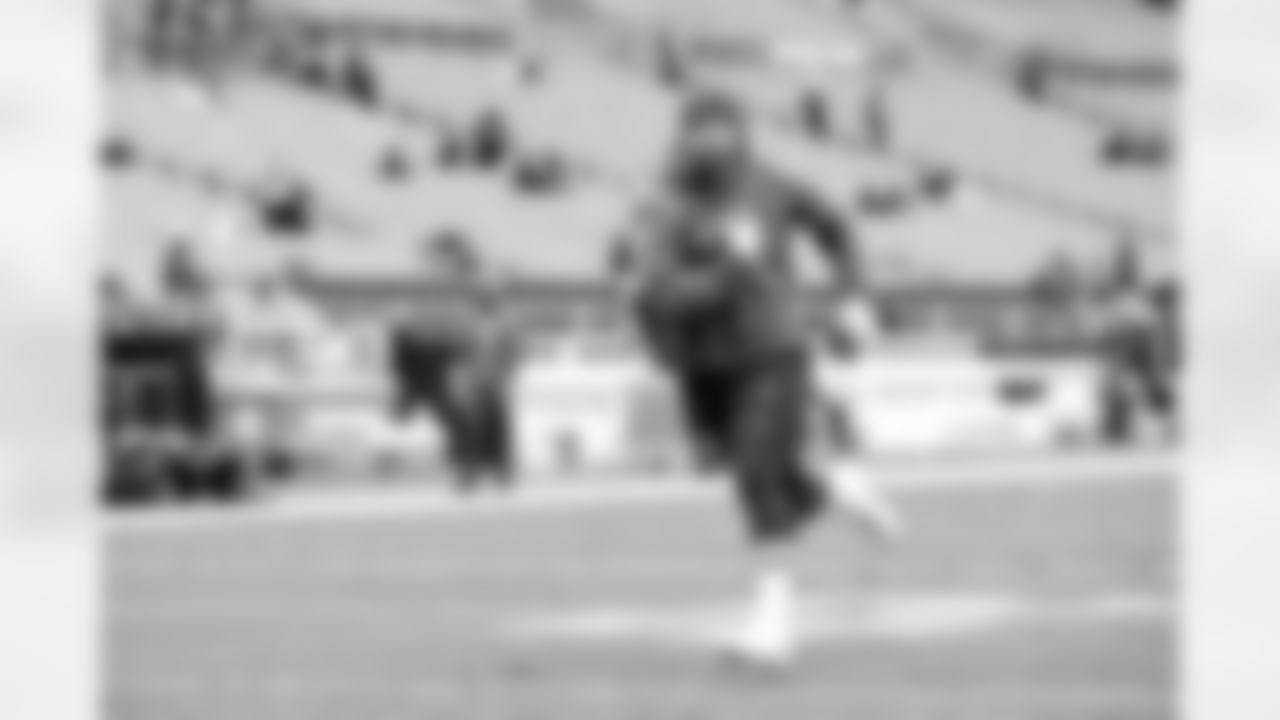 Tight end Brenden Bates (82) before a NFL football game between the Baltimore Ravens and Cleveland Browns on November 16, 2025 at Huntington Bank Field.