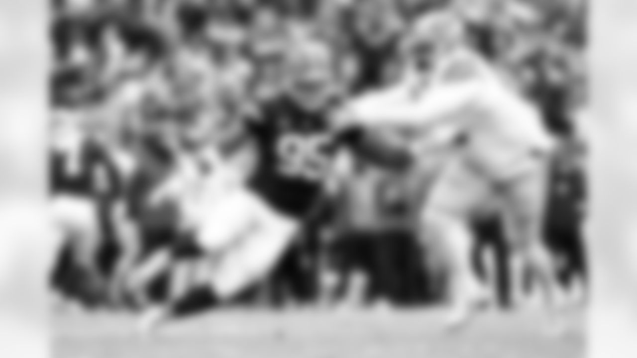 Defensive end Myles Garrett (95) during a NFL football game between the San Francisco 49ers and Cleveland Browns on November 30, 2025 at Huntington Bank Field.