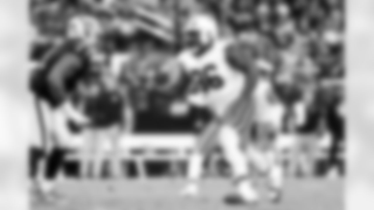 Defensive tackle Maliek Collins (96) during a NFL football game between the Cleveland Browns and Las Vegas Raiders on November 23, 2025 at Allegiant Stadium.