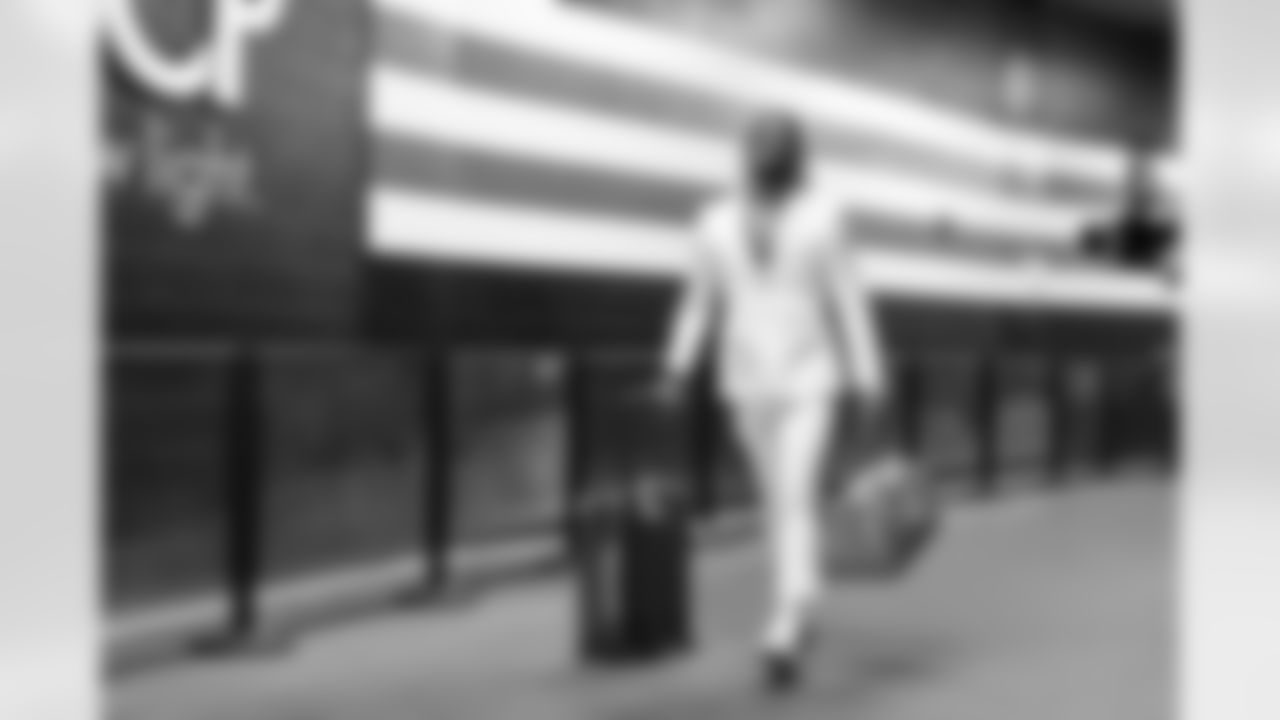 Wide receiver Isaiah Bond (16) before a NFL football game between the Buffalo Bills and Cleveland Browns on December 21, 2025 at Huntington Bank Field.