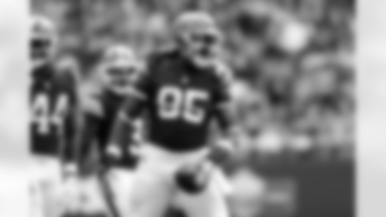 Tight end David Njoku (85) during a NFL football game between the Minnesota Vikings and Cleveland Browns on October 5, 2025 at Tottenham Hotspur Stadium. The Browns lost 17-21.