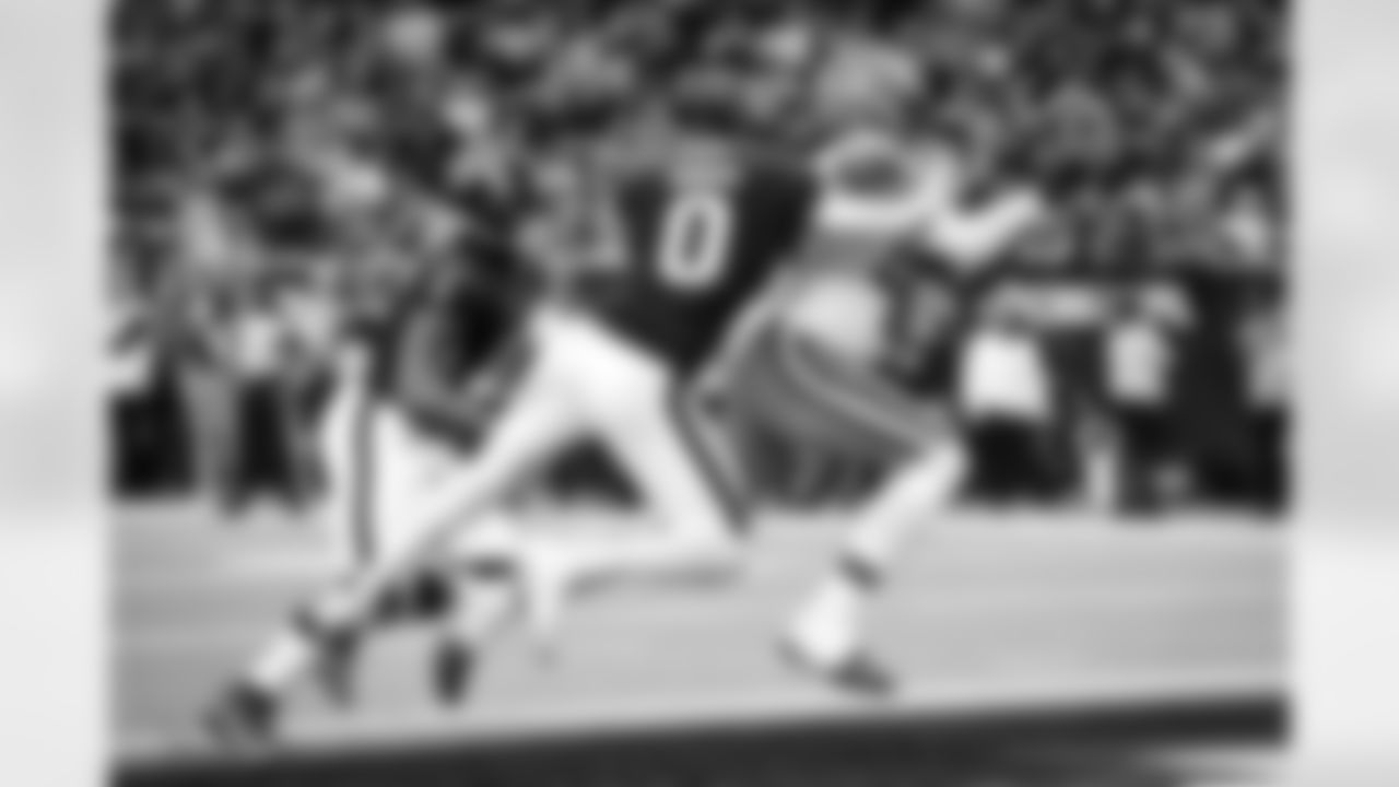 Tight end David Njoku (85) during a NFL football game between the Cleveland Browns and Houston Texans on December 24, 2023 at NRG Stadium.