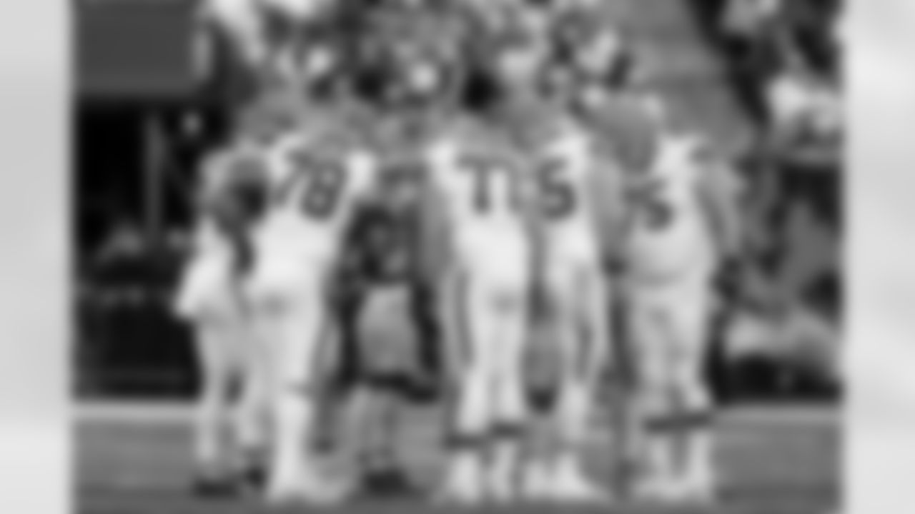 The offense during a NFL football game between the Cleveland Browns and New York Jets on November 9, 2025 at MetLife Stadium.