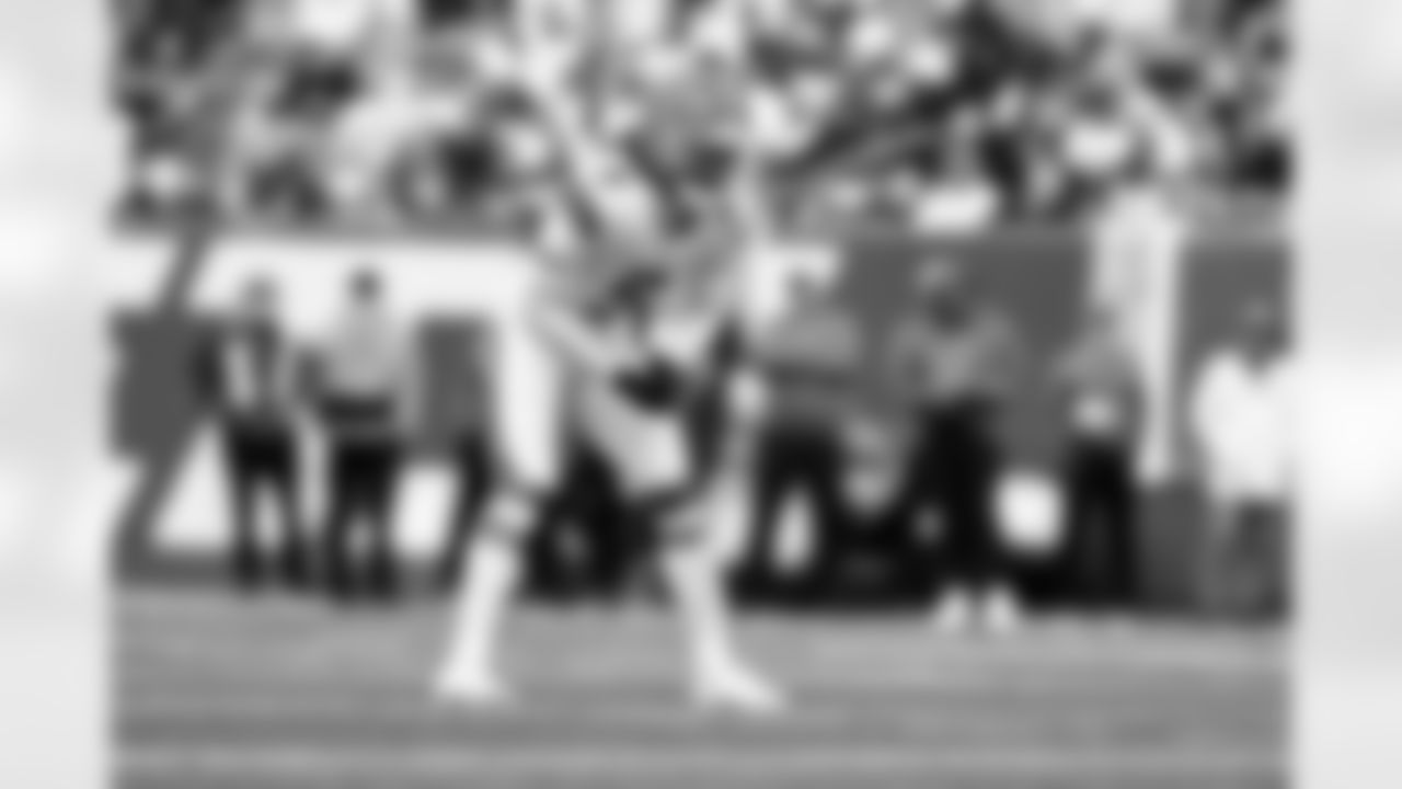 Safety Grant Delpit (9) during a NFL football game between the Cleveland Browns and New York Jets on November 9, 2025 at MetLife Stadium.