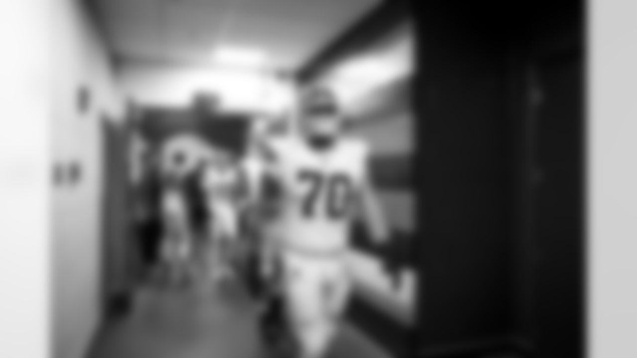 Offensive guard Zak Zinter (70) before a preseason NFL football game between the Minnesota Vikings and Cleveland Browns on August 17, 2024 at Cleveland Browns Stadium.