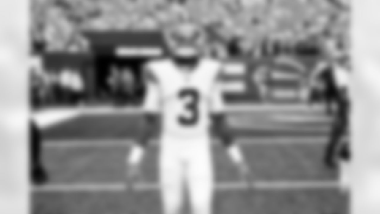 Wide receiver Jerry Jeudy (3) before a NFL football game between the Cleveland Browns and New York Jets on November 9, 2025 at MetLife Stadium.