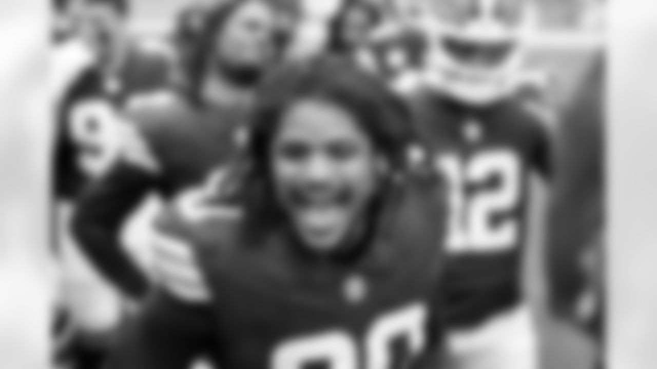 Linebacker Devin Bush (30) before a NFL football game between the Minnesota Vikings and Cleveland Browns on October 5, 2025 at Tottenham Hotspur Stadium.