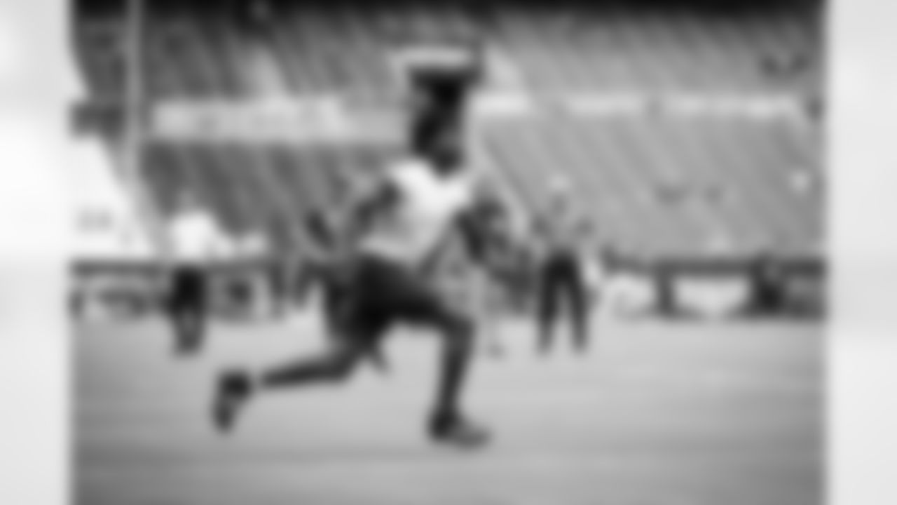 Wide receiver Jaelon Darden (16) before a preseason NFL football game between the Minnesota Vikings and Cleveland Browns on August 17, 2024 at Cleveland Browns Stadium.