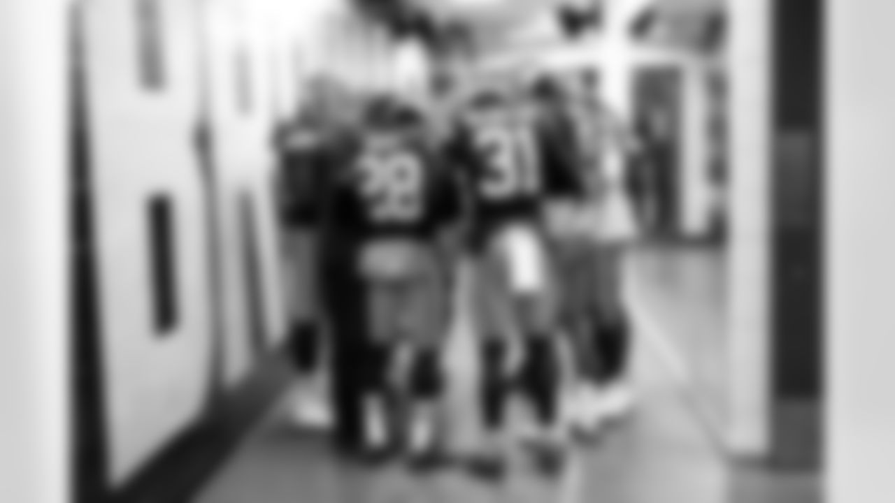 Cornerback Tre Avery (28) and Safety Donovan McMillon (31) before a NFL football game between the Pittsburgh Steelers and Cleveland Browns on December 28, 2025 at Huntington Bank Field.