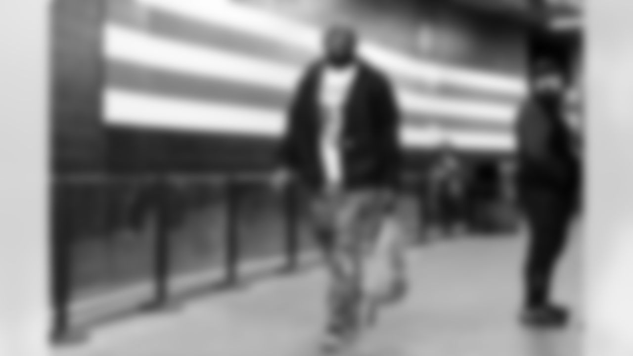 Offensive tackle Cam Robinson (68) before a NFL football game between the San Francisco 49ers and Cleveland Browns on November 30, 2025 at Huntington Bank Field.