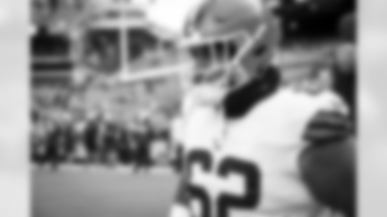 Defensive tackle Siaki Ika (62) before a preseason NFL football game between the Minnesota Vikings and Cleveland Browns on August 17, 2024 at Cleveland Browns Stadium.