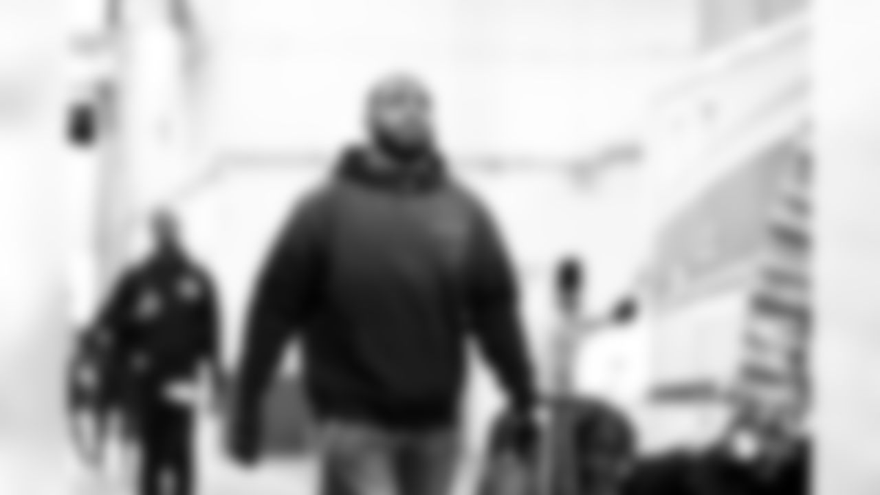 Running back Trayveon Williams (38) before a NFL football game between the Cleveland Browns and Cincinnati Bengals on January 4, 2026 at Paycor Stadium.