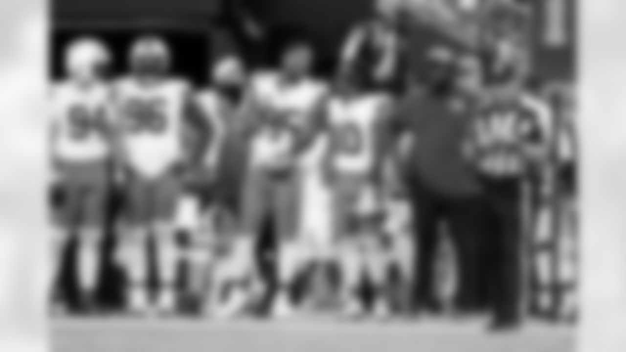 Defensive end Myles Garrett (95) and Running back Quinshon Judkins (10) during a NFL football game between the Cleveland Browns and Las Vegas Raiders on November 23, 2025 at Allegiant Stadium. The Browns won 24-10.