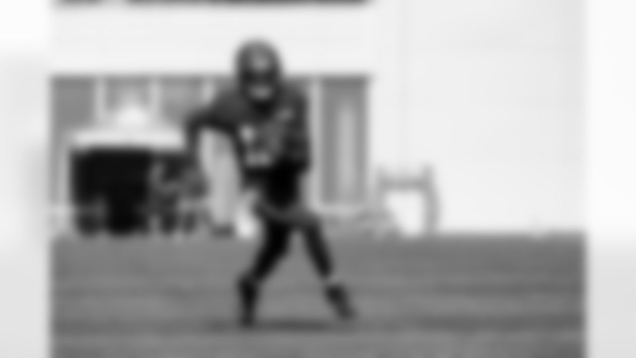 Wide receiver Isaiah Bond (16) during practice at CrossCountry Mortgage Campus on September 17, 2025.