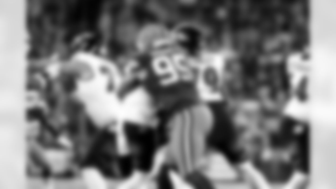 Defensive end Myles Garrett (95) during a NFL football game between the Baltimore Ravens and Cleveland Browns on November 16, 2025 at Huntington Bank Field.