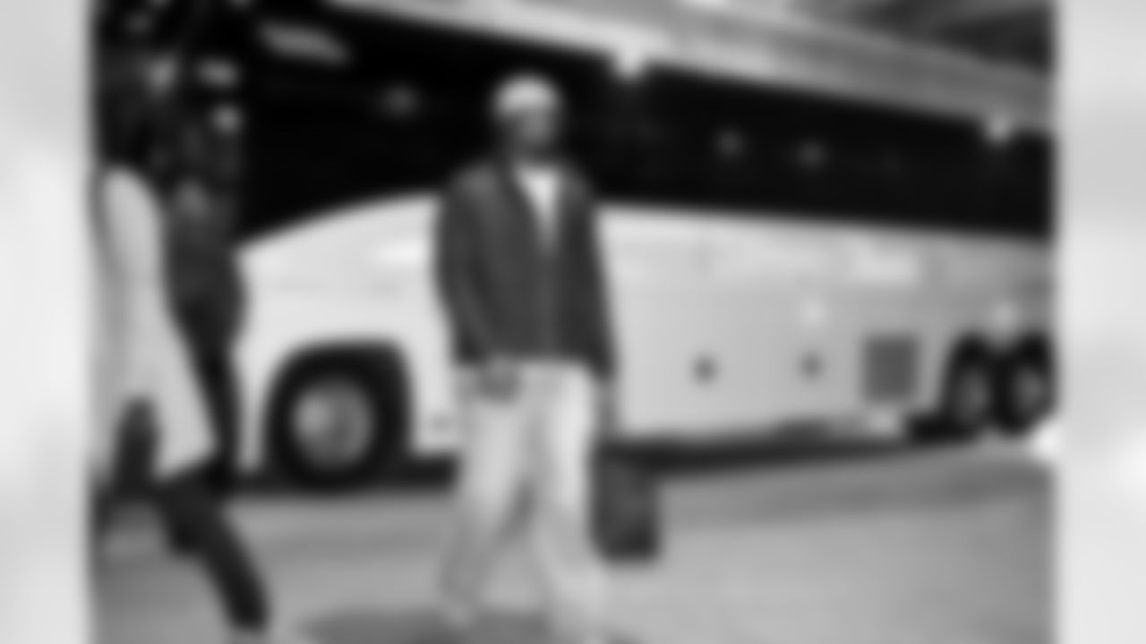 Tight end Harold Fannin Jr. (44) before a NFL football game between the Cleveland Browns and Chicago Bears on December 14, 2025 at Soldier Field.