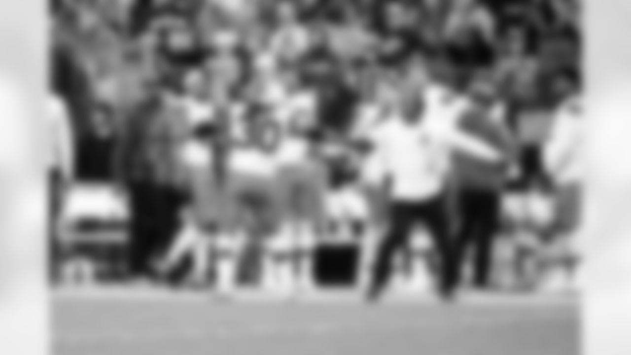 Linebacker Devin Bush (30) during a NFL football game between the Cleveland Browns and Las Vegas Raiders on November 23, 2025 at Allegiant Stadium.