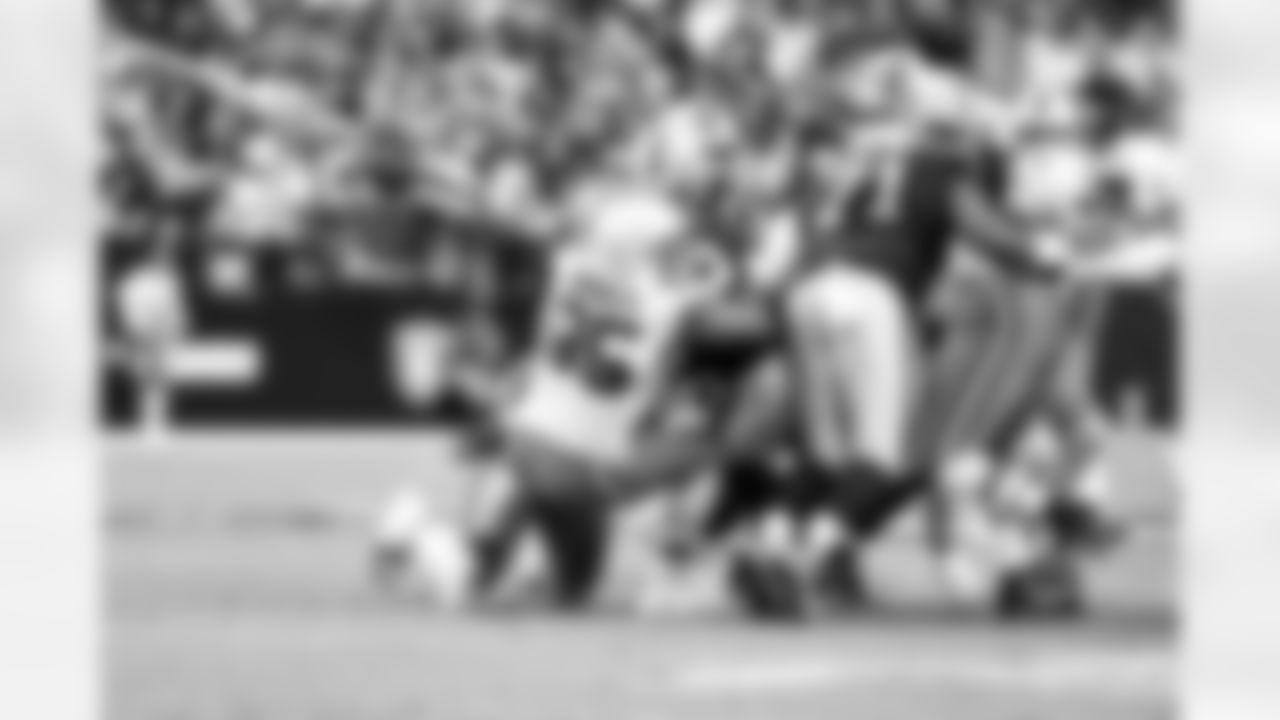 Defensive end Myles Garrett (95) during a NFL football game between the Cleveland Browns and Las Vegas Raiders on November 23, 2025 at Allegiant Stadium.