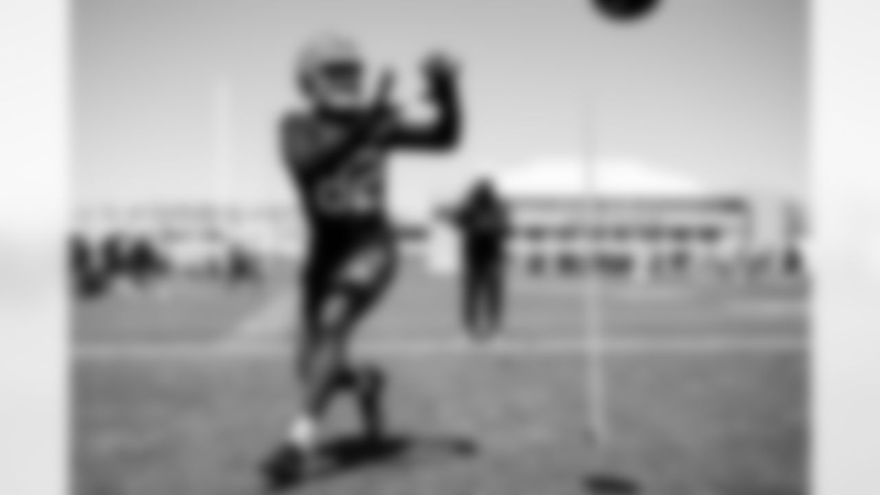 Wide receiver Malcolm Johnson (82) during fieldwork on the first day of Rookie Minicamp at CrossCountry Mortgage Campus on May 9, 2025.