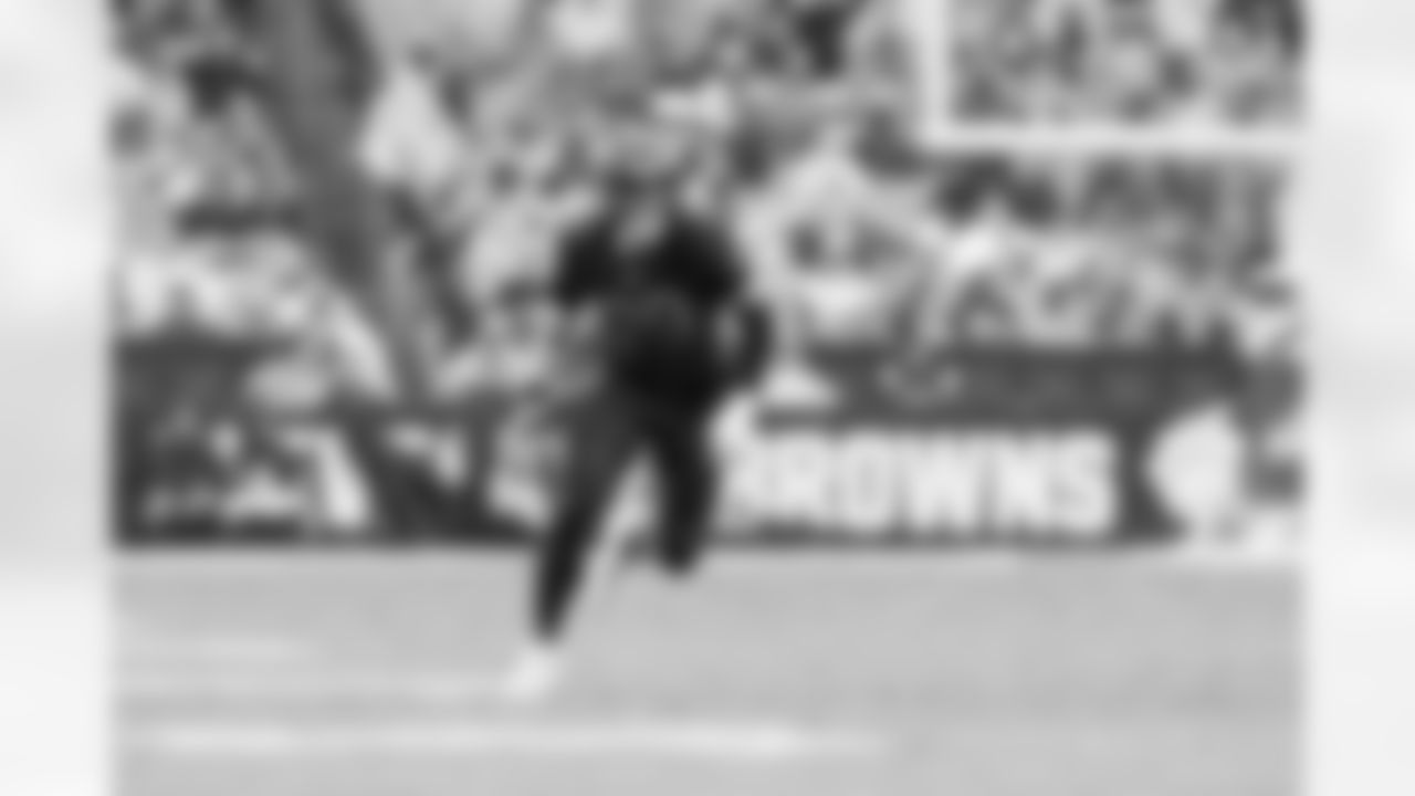 Defensive end Cameron Thomas (99) during a NFL football game between the Miami Dolphins and Cleveland Browns on October 19, 2025 at Huntington Bank Field. The Browns won 31-6.