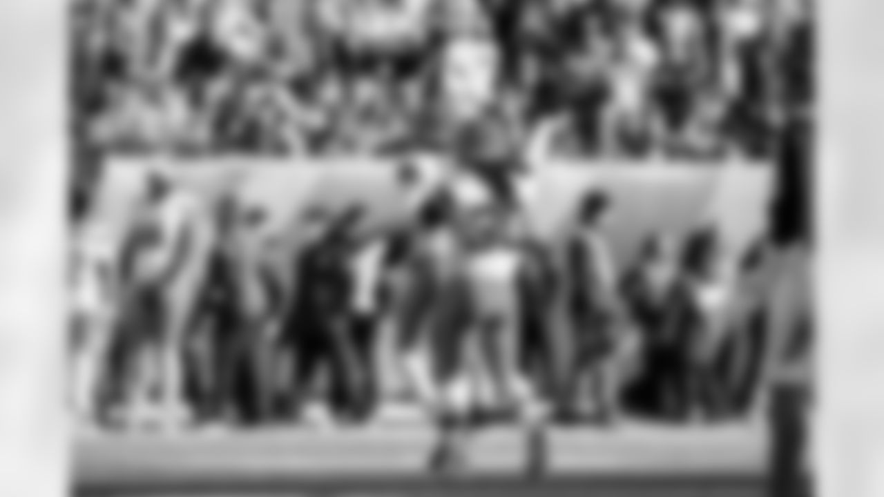 Linebacker Devin Bush (30) during a NFL football game between the Cleveland Browns and Cincinnati Bengals on January 4, 2026 at Paycor Stadium.