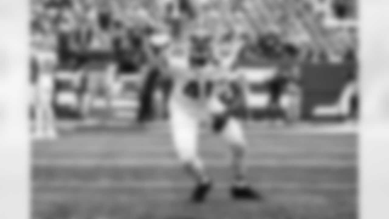 Safety Christopher Edmonds (41) before a NFL football game between the Cleveland Browns and New York Jets on November 9, 2025 at MetLife Stadium.