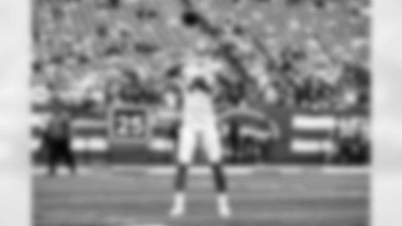 Safety Grant Delpit (9) before a NFL football game between the Cleveland Browns and New York Jets on November 9, 2025 at MetLife Stadium.