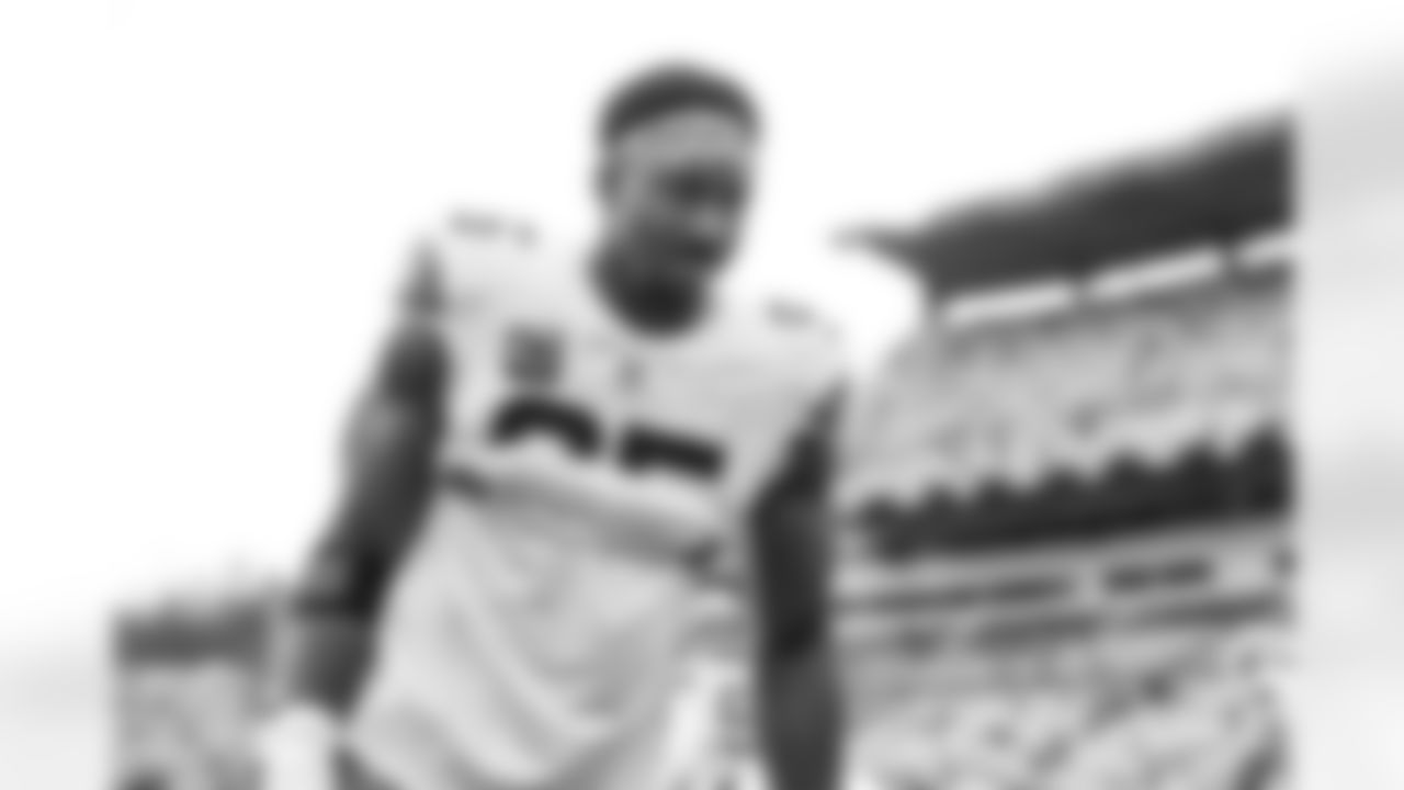 Defensive end Myles Garrett (95) before a NFL football game between the Cleveland Browns and Pittsburgh Steelers on October 12, 2025 at Acrisure Stadium.