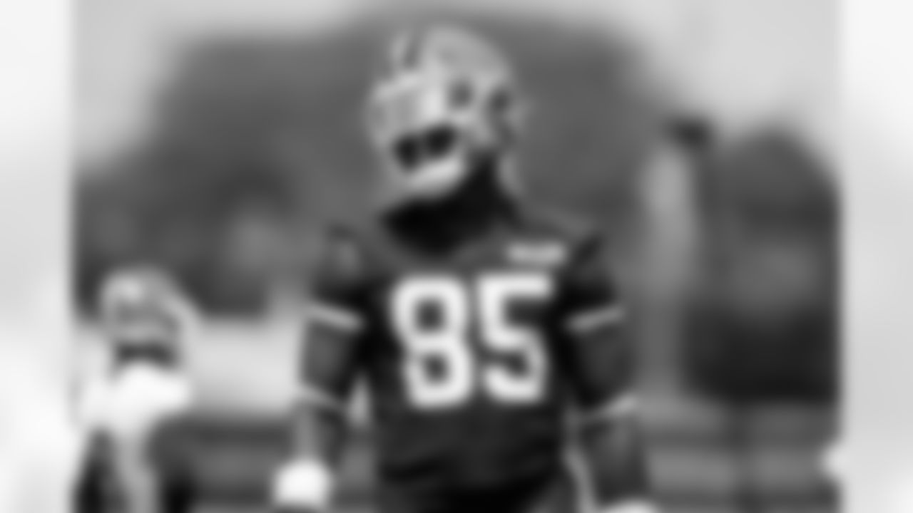 Tight end David Njoku (85) during the second day of mandatory minicamp at CrossCountry Mortgage Campus on June 11, 2025.