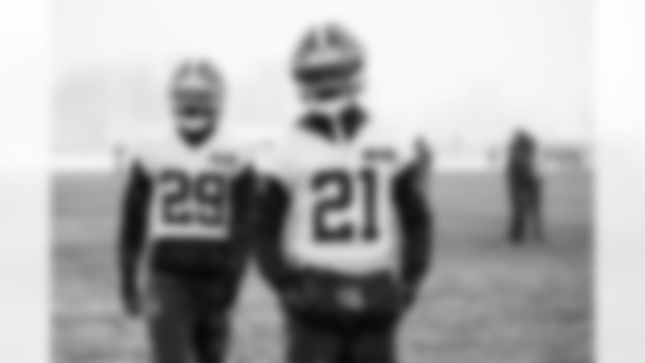 Cornerback Denzel Ward (21) during practice at CrossCountry Mortgage Campus on November 28, 2025.