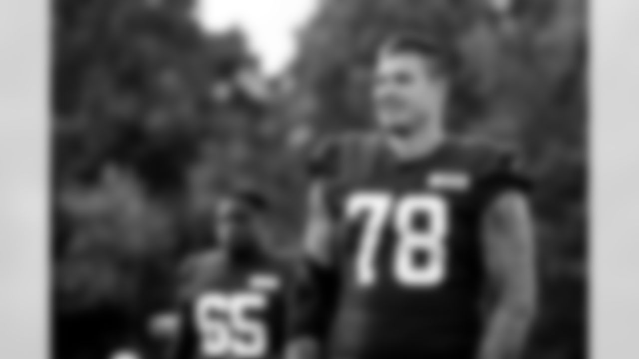 Offensive tackle Jack Conklin (78)