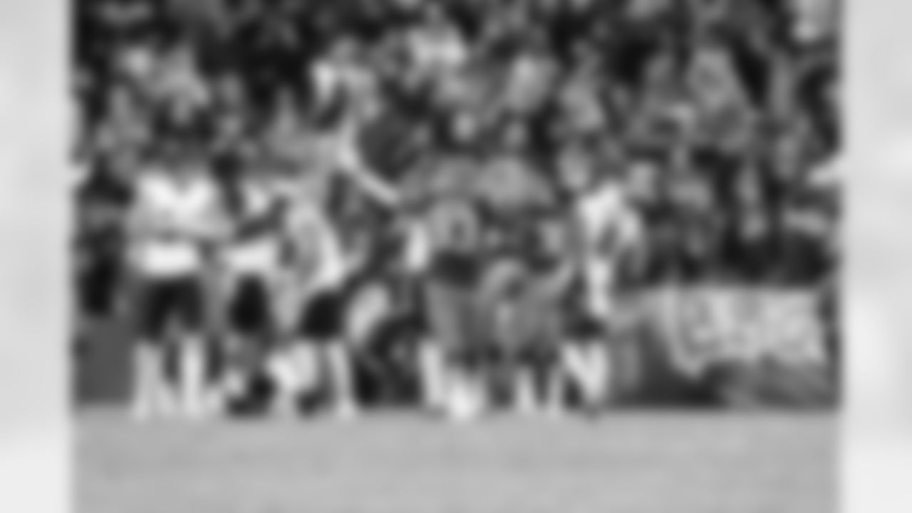 Defensive tackle Shelby Harris (93) during a NFL football game between the Baltimore Ravens and Cleveland Browns on November 16, 2025 at Huntington Bank Field.