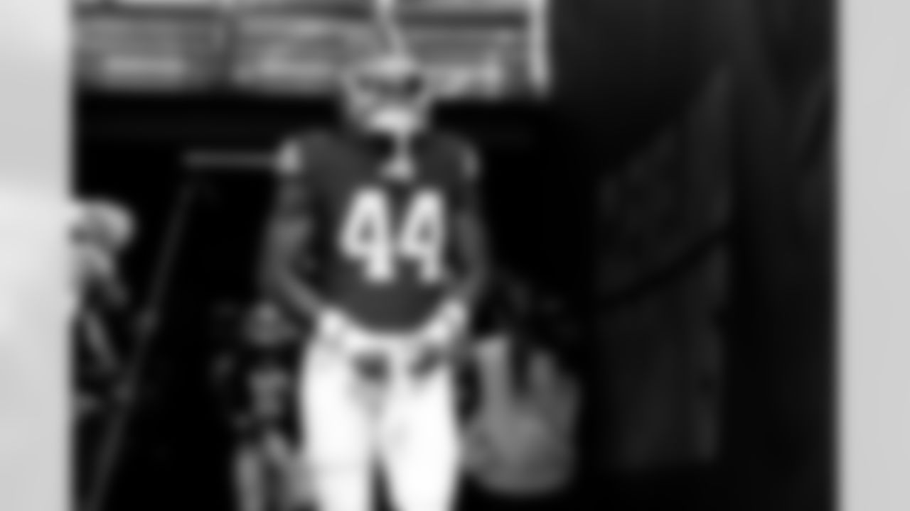 Tight end Harold Fannin Jr. (44) before a NFL football game between the Minnesota Vikings and Cleveland Browns on October 5, 2025 at Tottenham Hotspur Stadium. The Browns lost 17-21.