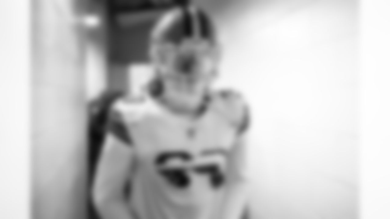 Safety Ronnie Hickman Jr. (33) before a NFL football game between the Cleveland Browns and Chicago Bears on December 14, 2025 at Soldier Field.