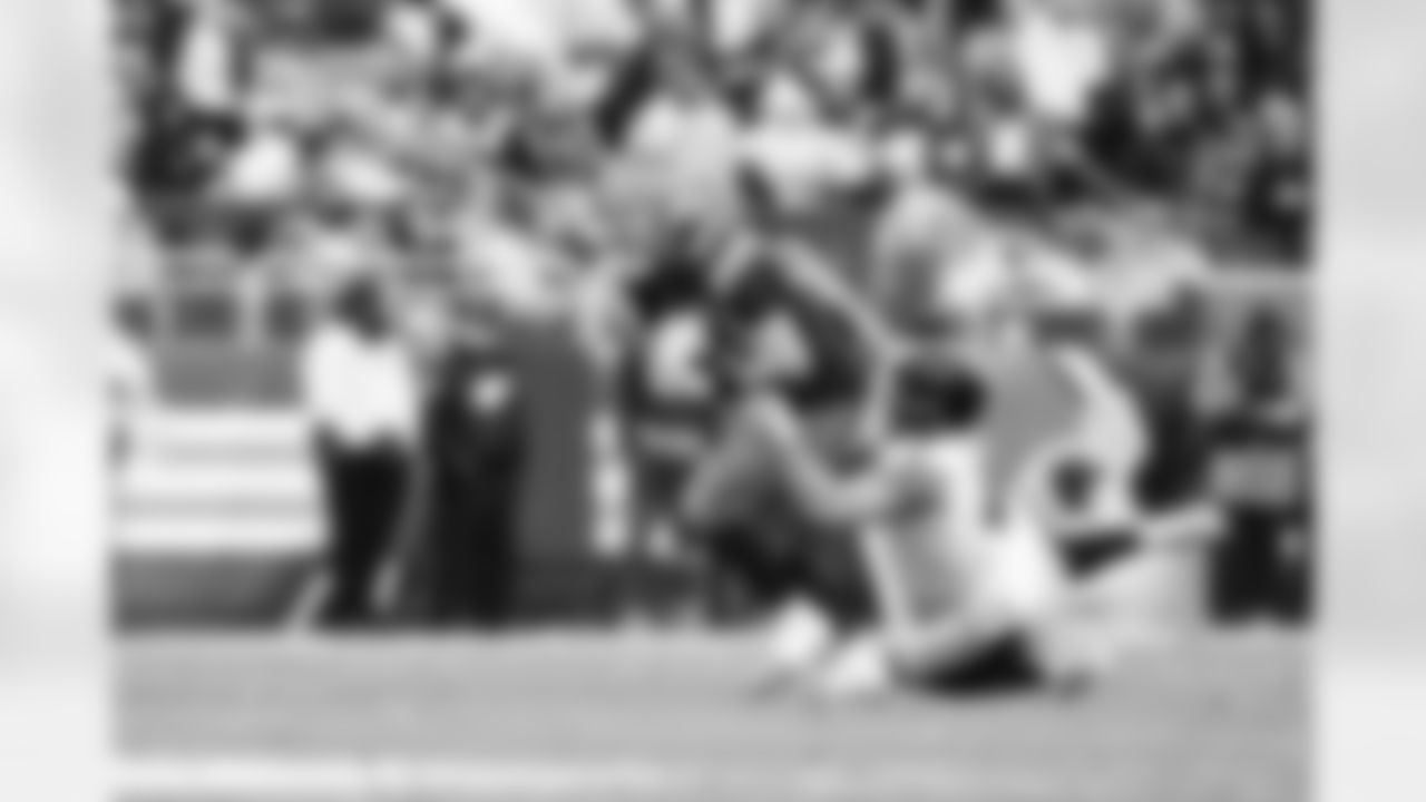 Tight end Sal Cannella (87) during a NFL football game between the Pittsburgh Steelers and Cleveland Browns on December 28, 2025 at Huntington Bank Field.