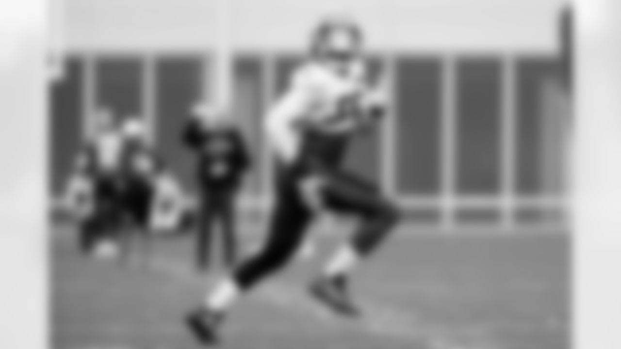 Tight end David Njoku (85) during practice at CrossCountry Mortgage Campus on November 5, 2025.